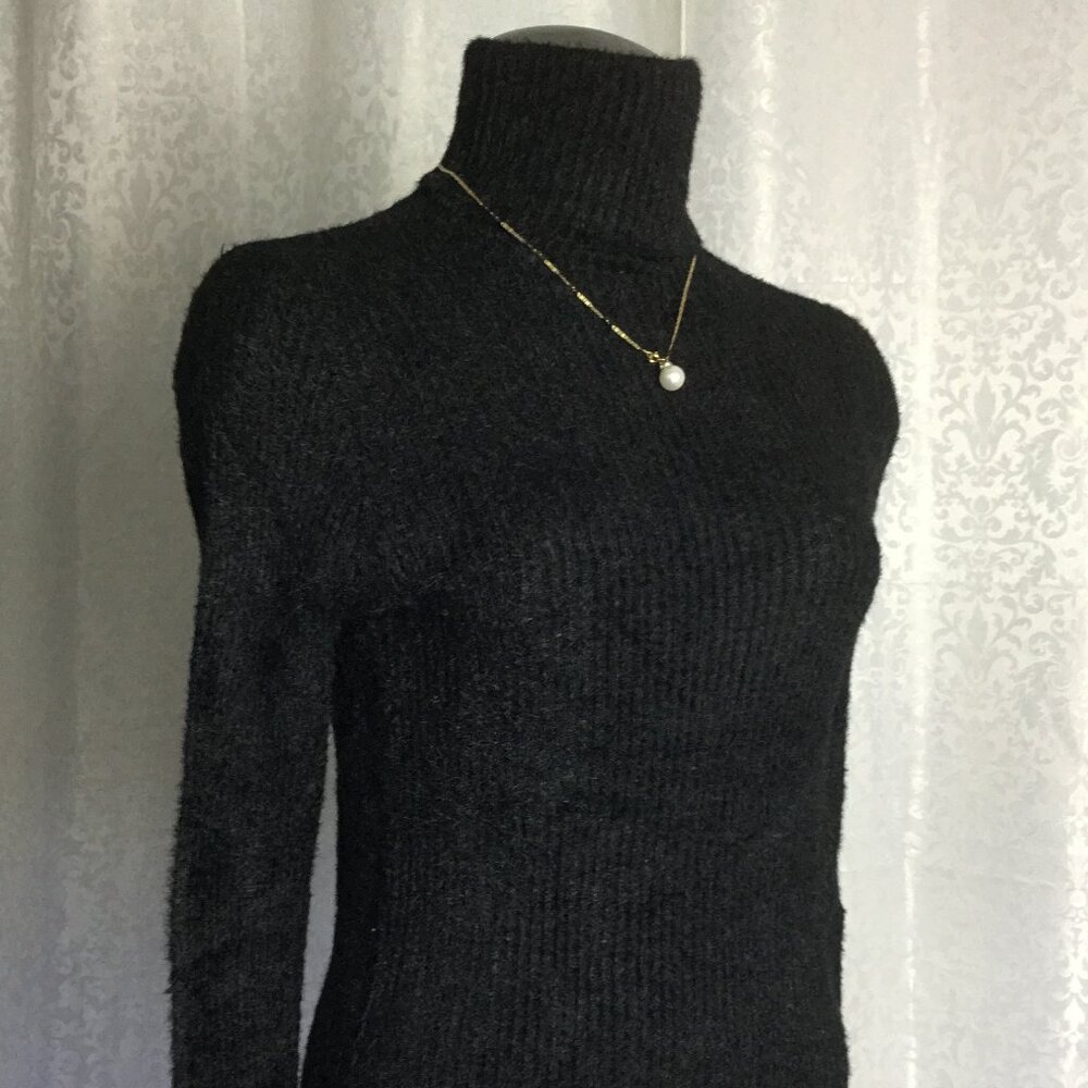 SCHRISTINA CO Turtleneck Fuzzy Fluffy Sweater Pullover Long Sleeve Blk Various